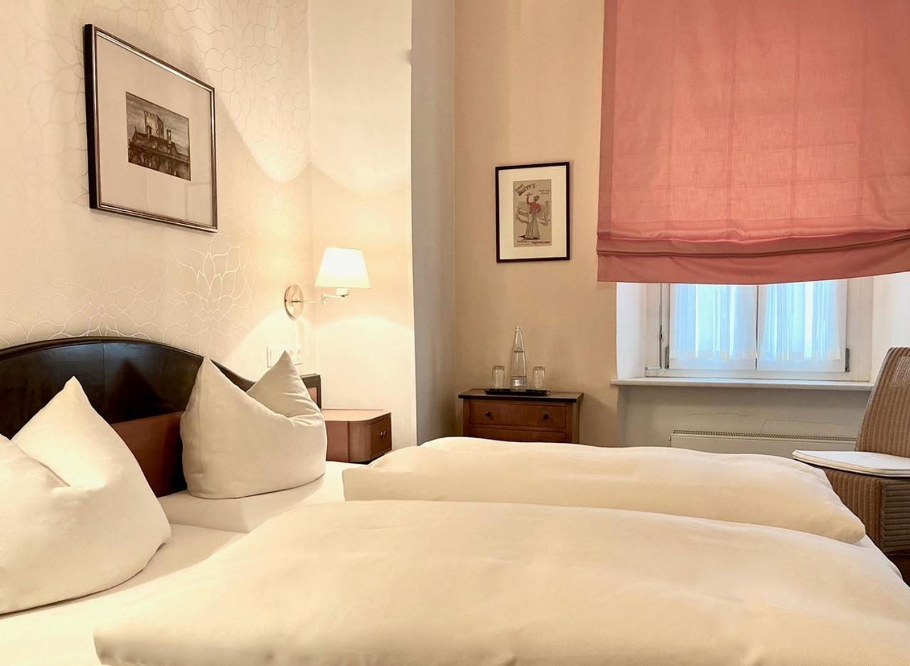 Hotel Muenchner Hof Und Blauer Turm เรเกนส์บวร์ก ภายนอก รูปภาพ