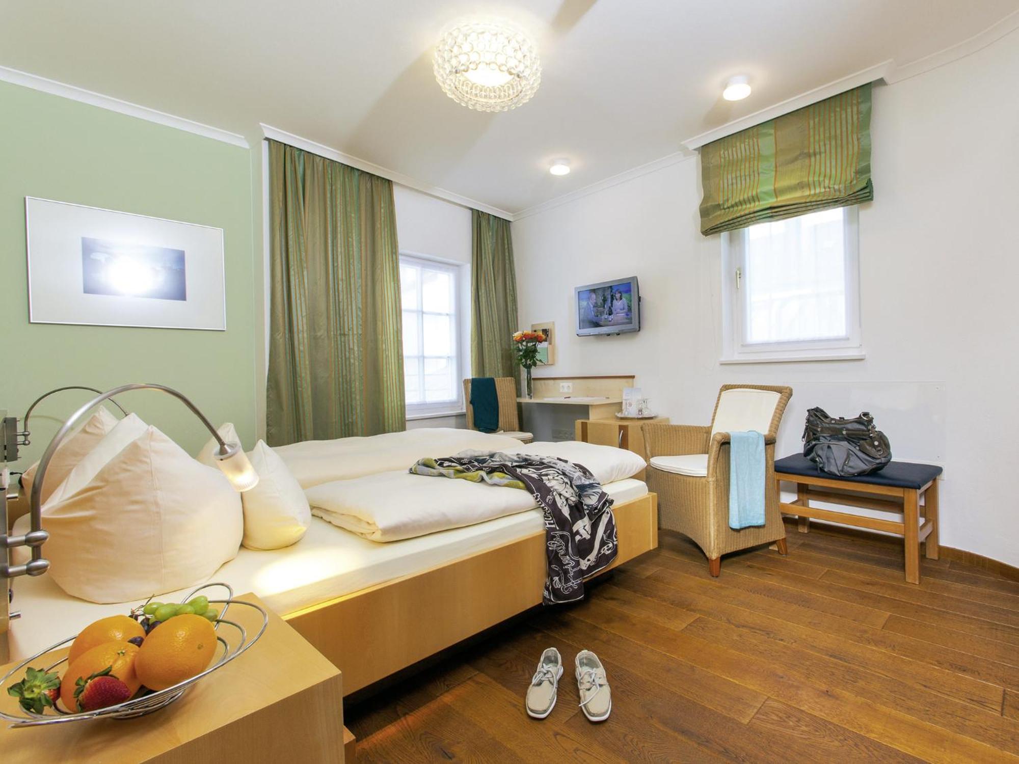 Hotel Muenchner Hof Und Blauer Turm เรเกนส์บวร์ก ภายนอก รูปภาพ