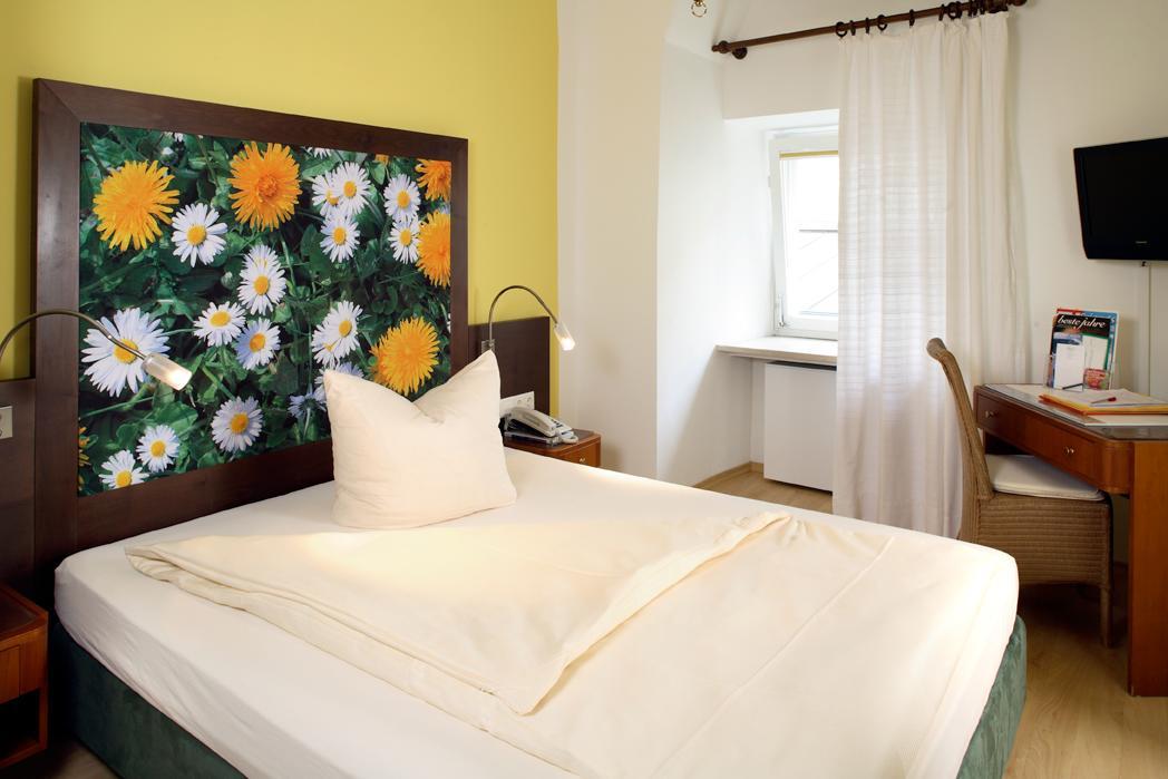 Hotel Muenchner Hof Und Blauer Turm เรเกนส์บวร์ก ภายนอก รูปภาพ